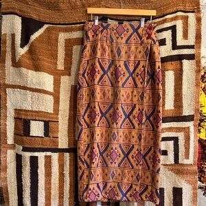 SALE 🦃 90’s Western Aztec Geometric Patterned Pink and Blue Skirt